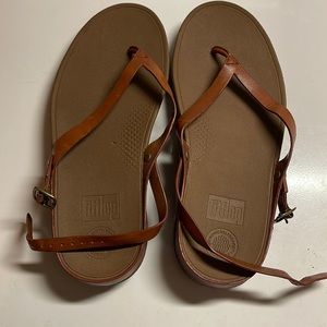 Brown leather Fitflop